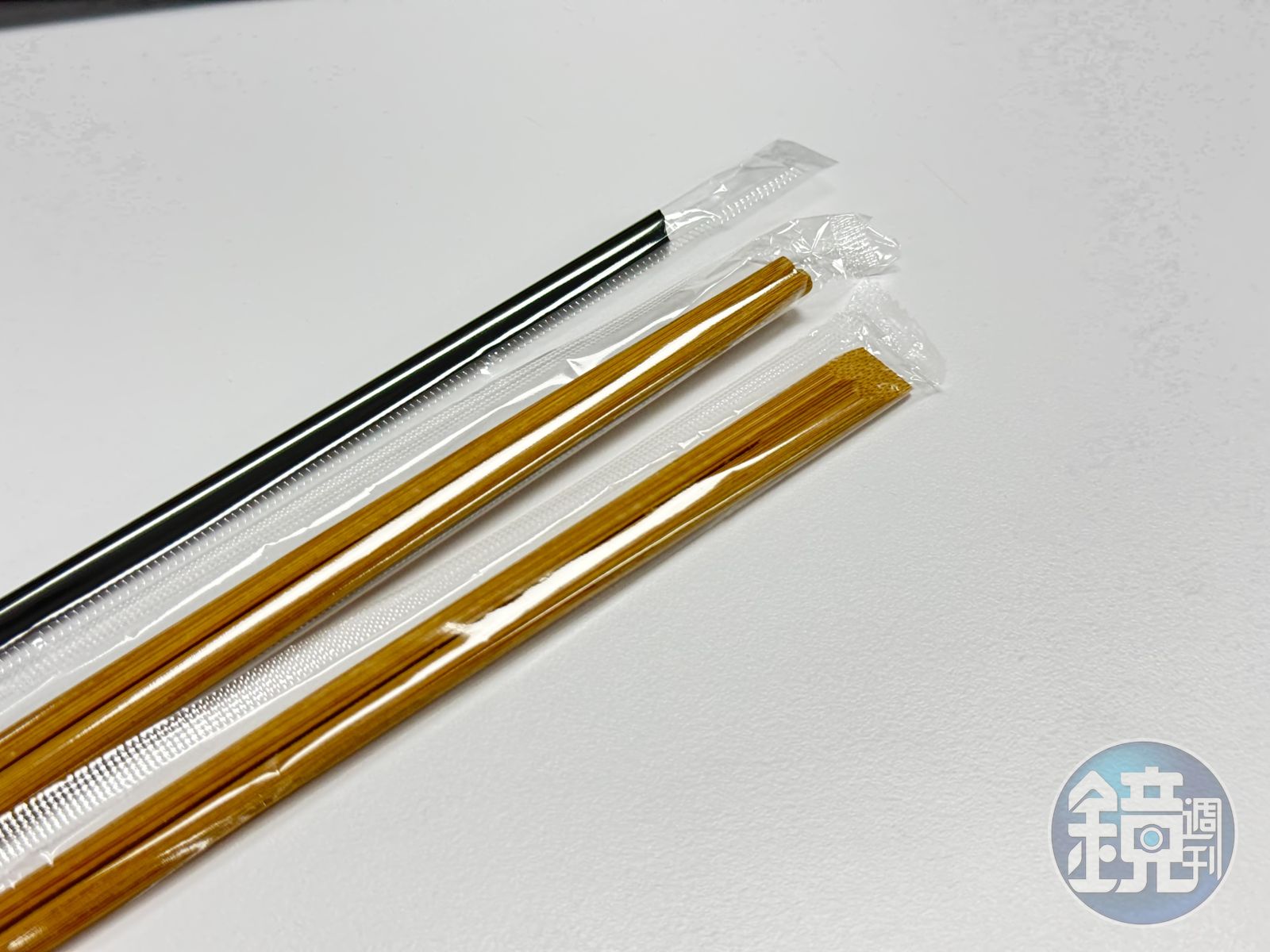 比堅果更危險！兒科醫點名「吸管塑膠套」恐堵死雙肺　哈姆立克法也難救