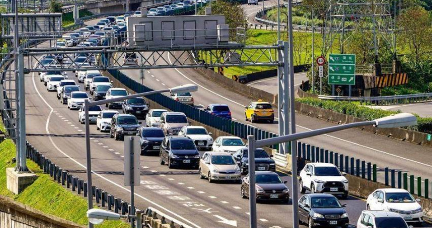 中秋連假國道恐從28日開始塞 高公局建議2時段上路避開車潮