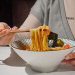 初次約會排隊吃拉麵翻車!理工男遭妹子酸爆「難怪單身」 網點破關鍵:女生輸給拉麵