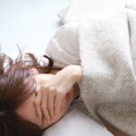 夏天開冷氣卻睡不著? 醫曝深層睡眠「最佳溫度」:不是越冷越好