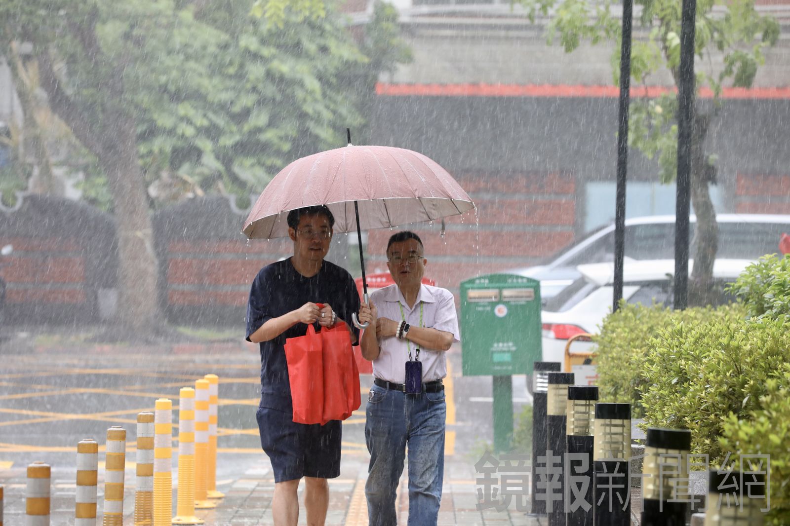 今日晴朗炎熱午後防雷雨　專家曝夏季對流胞5特徵：這時間最容易下雨